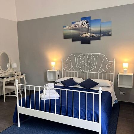 Etna Rooms Катания Екстериор снимка