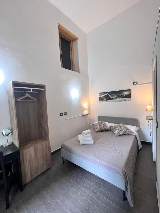 Etna Rooms Катания Екстериор снимка